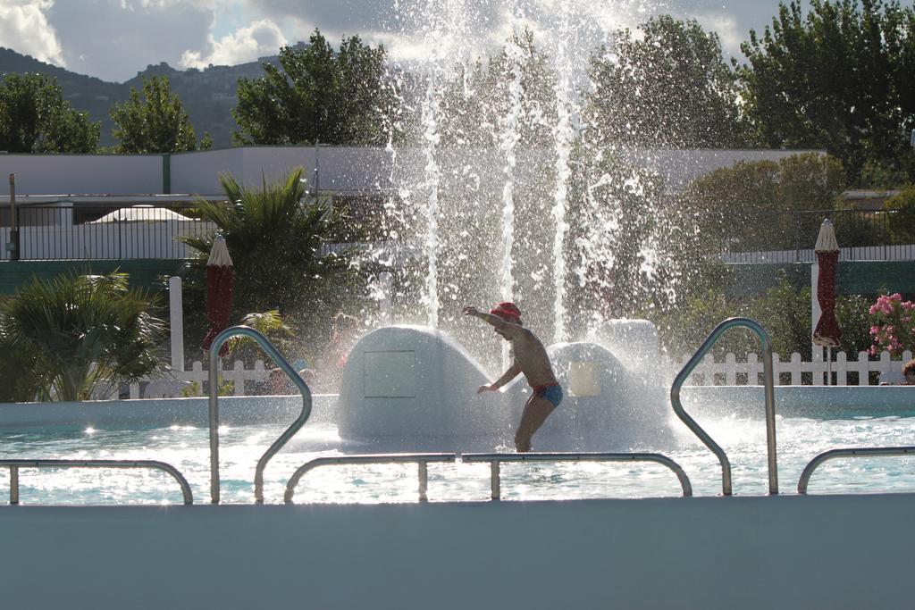 Club Esse Sunbeach Squillace Extérieur photo